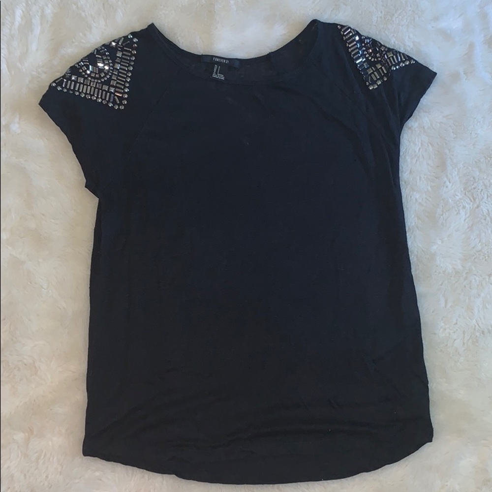 5/$25 Forever 21 Black T-shirt studded shoulders